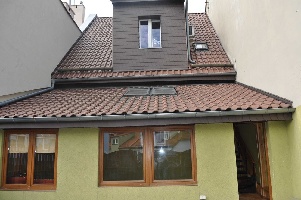 kamienica, Strzelce Opolskie, 300 m²
