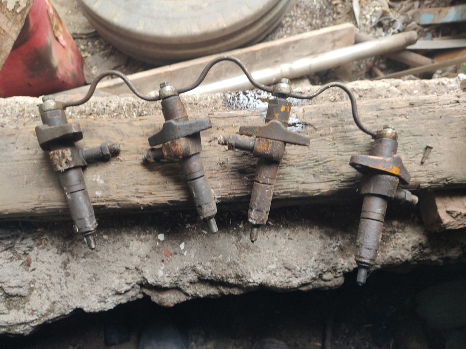 Продам топливную с форсунками UN-053