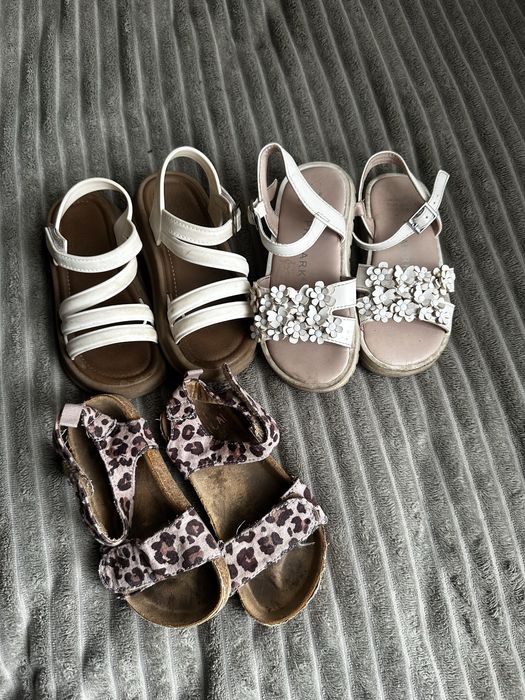 Босоніжки для дівчинки