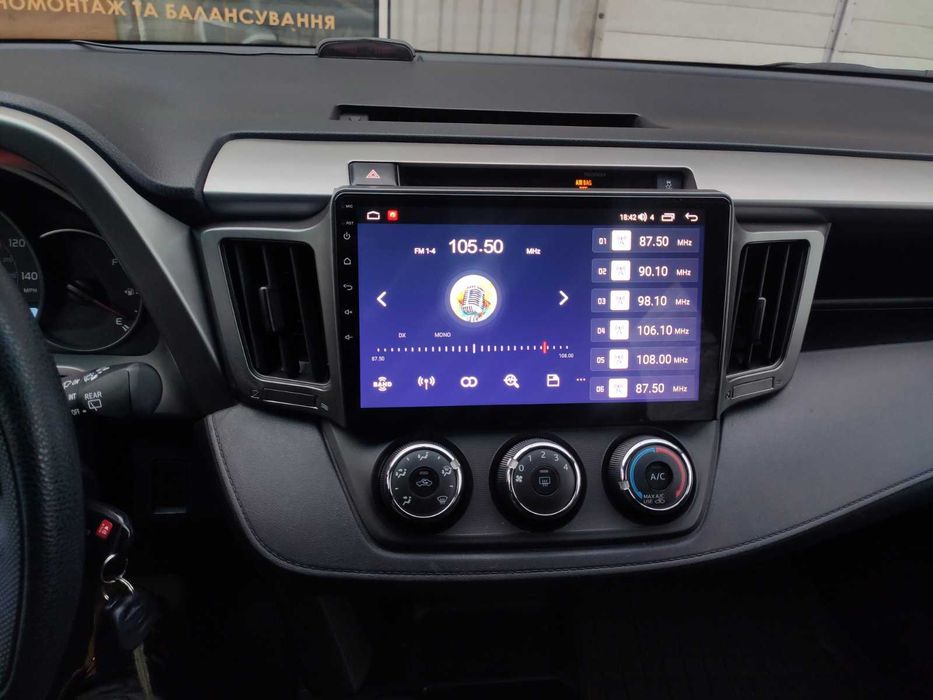 Новинка Штатная магнитола Toyota RAV4 экран Qled 4GB/64GB