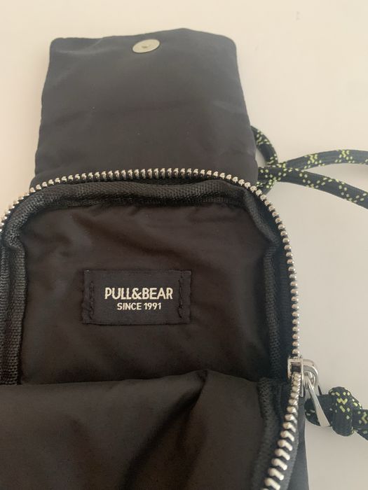 Small bag with strap. Pull Bear brand64585891350786125