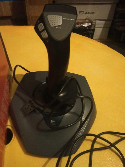 Joystick Wingman Attack da Logitech