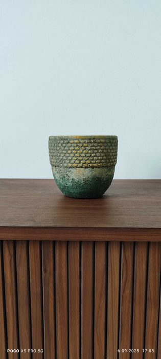 Donica ceramika naturalna solidna stylowa 11, 5 cm x 13,5 cm