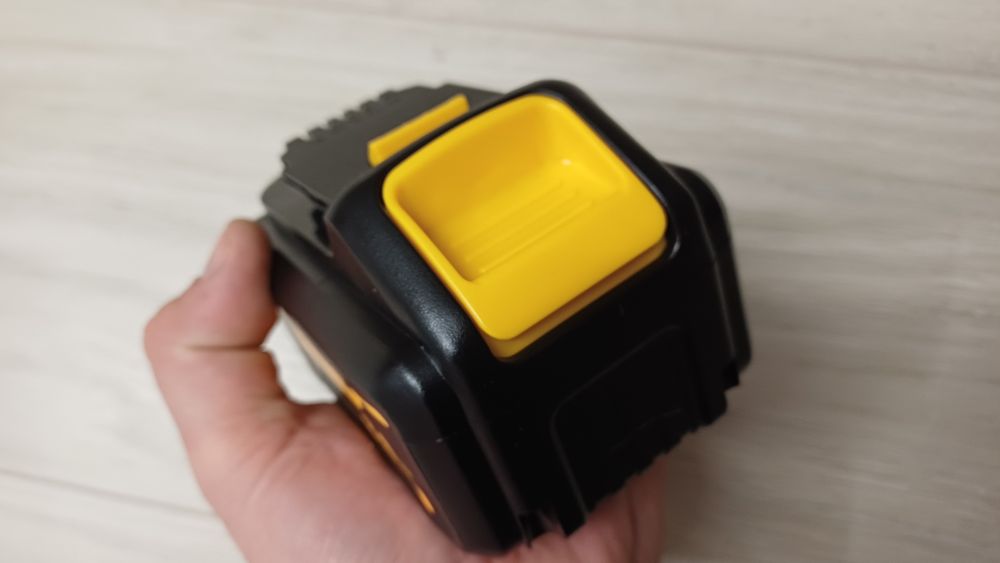 DeWalt 8A акумулятор інструмента
