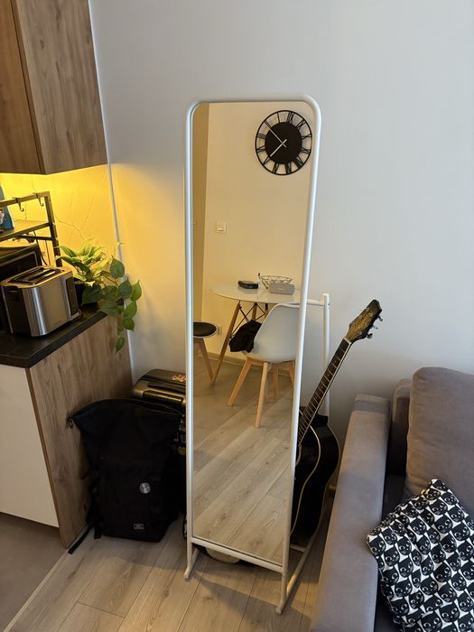 Lustro Ikea -Knapper