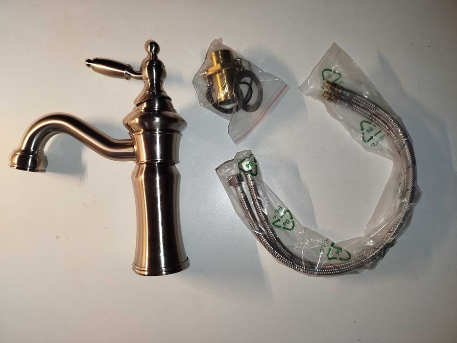 Змішувач одноважільний LEekayer LK6301 гаряча,холодна вода