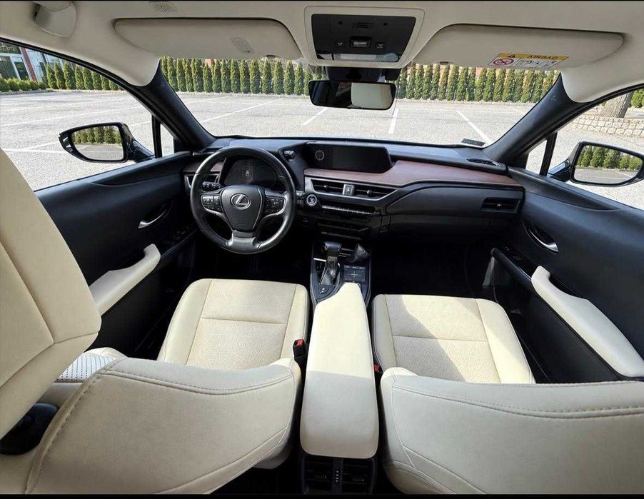Lexus UX 250 h Prestige Hybryda