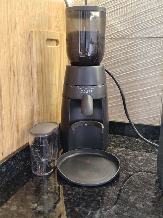 Máquina de café Saeco Poemia+ Moinho Graef