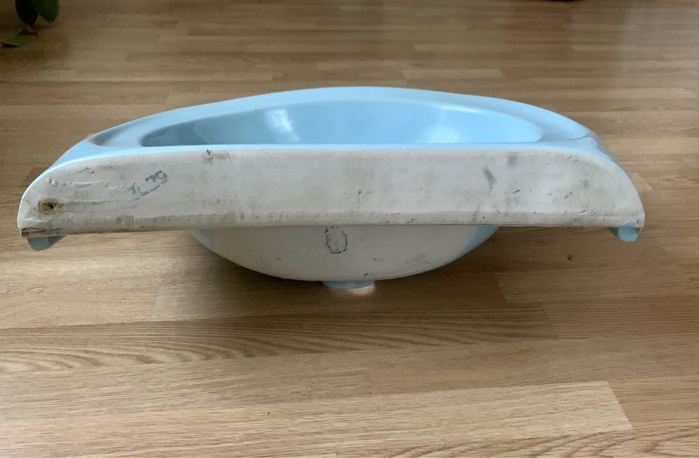 Умивальник керамічний