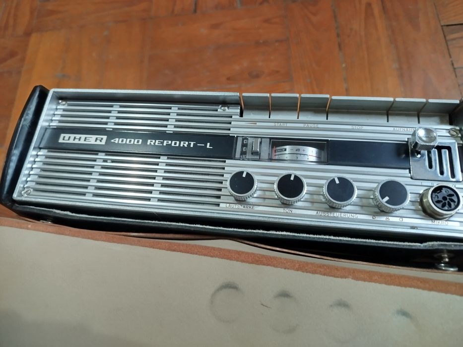 Vendo Gravador de áudio portátil de fita de bobina  UHER 4000