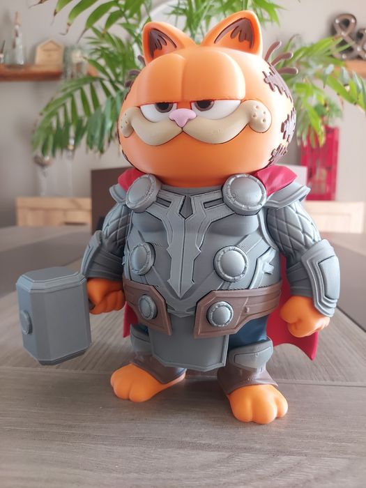 Figura Garfield Thor