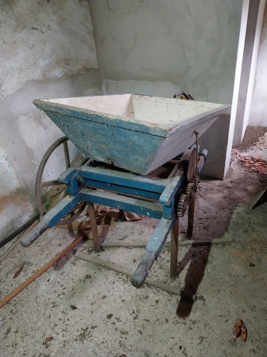 Trituradora de uva antiga
