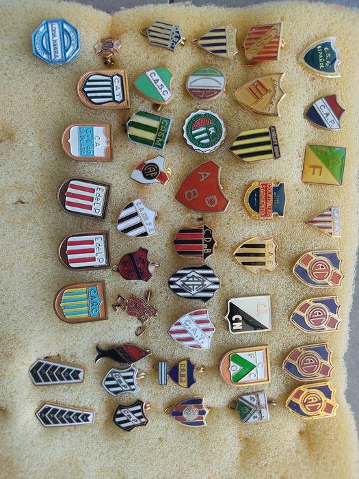 Pins / emblemas clubes de futebol de Argentina