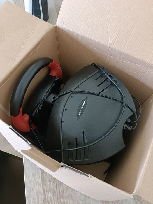 Volante Thrustmaster Ferrari Red Legend PC/PlayStation