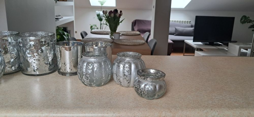 Osłonki na podgrzewacze tealight
 /  Świeca podgrzewacz tealight

Świe
