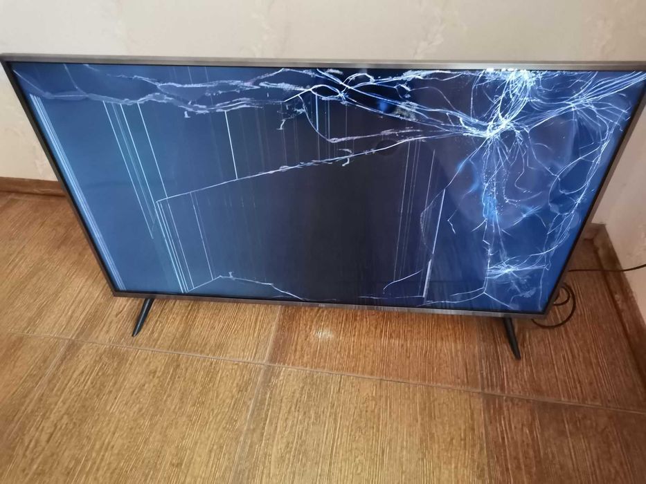 Телевизор телевізор Xiaomi Mi TV l43m5-5aru по запчастинам
