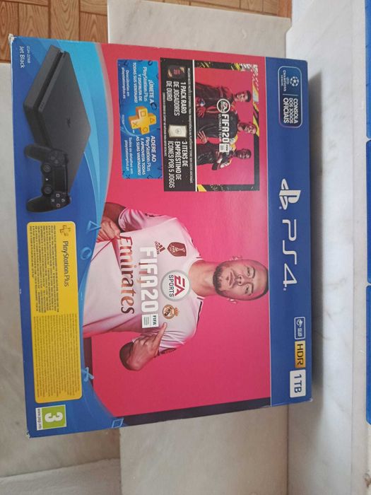 Consola PS4 Slim 1 TB + comando + 6 jogos + caixa original