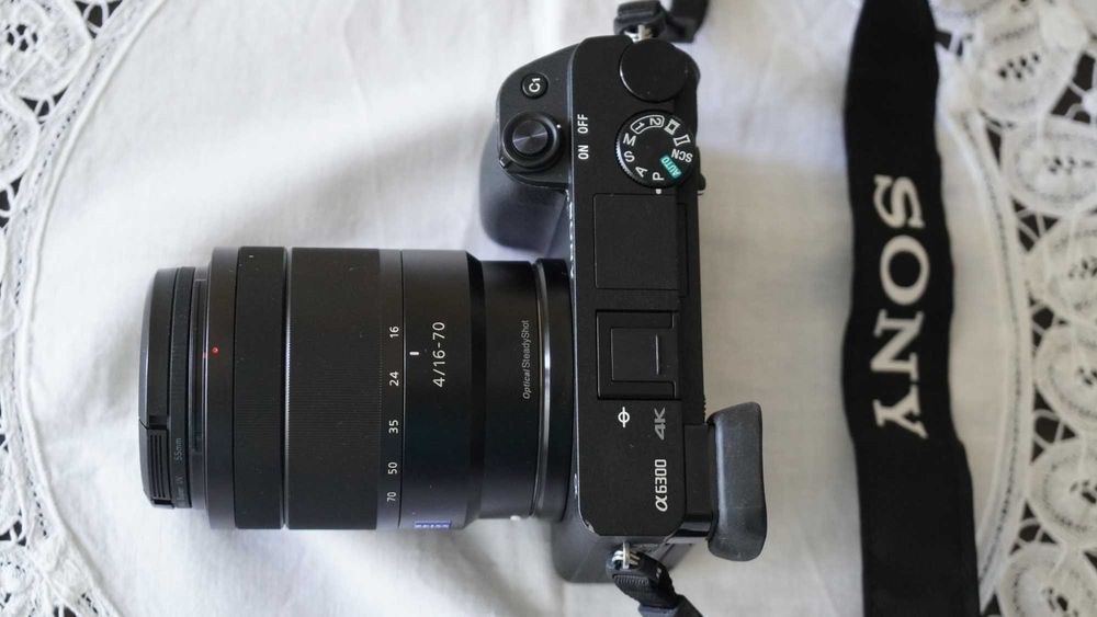 Преміум-комплект Sony Alpha a6300 + об'єктив Sony Zeiss 16-70mm f/4  (Малий пробіг!)