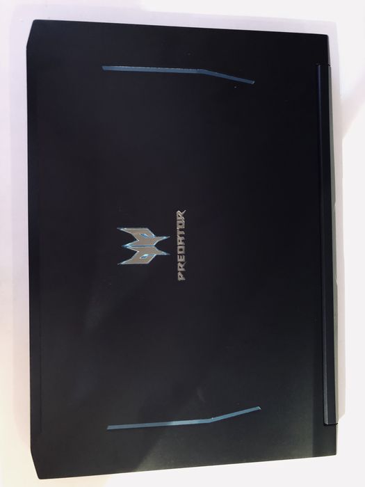 Acer Predator Helios 300 – USZKODZONY – GTX 1660 Ti / Intel Core i7 9. gen