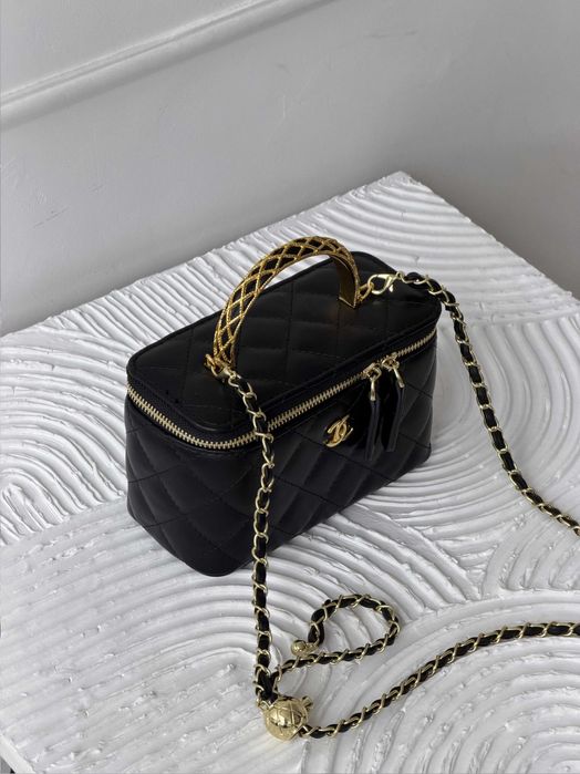 Сумка жіноча Chanel Classic Lambskin чорна шкіряна крос боді клатч