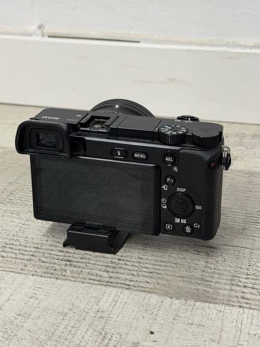 Sony A6100 -  16-50mm + DJI RS 3 Mini + Bolsa e baterias e carregador