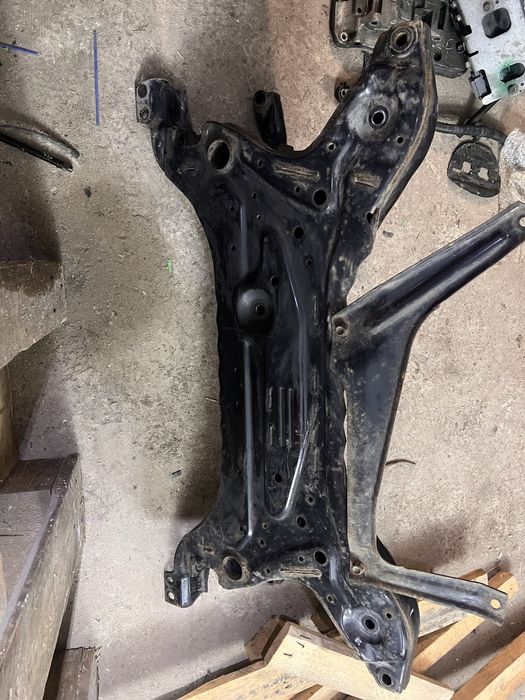 Подрамник передний mitsubishi outlander 3 2013-