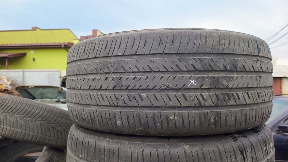 Літня гума 245/45/20