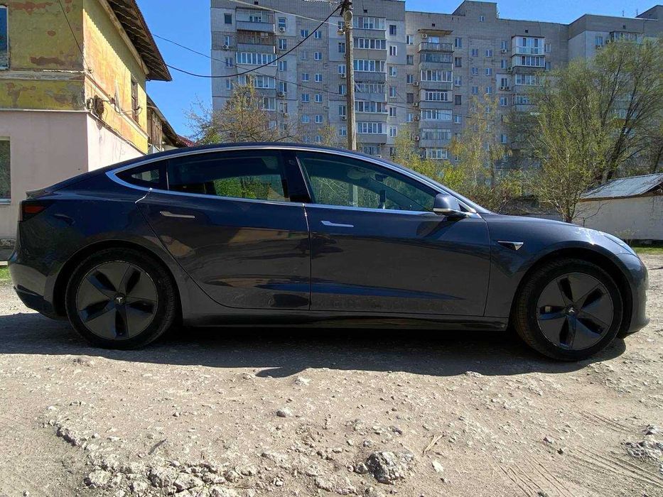 Tesla model 3 Standard Plus