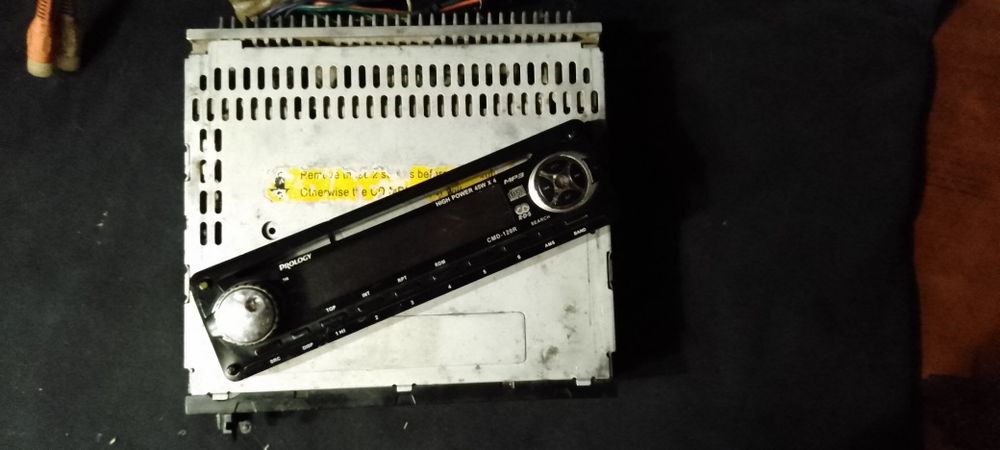 Продам авто магнитолу PROLOGY