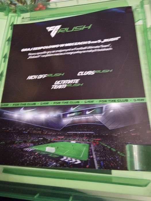 Sprzedam grę na konsole FC xbox serię x box one uzywana