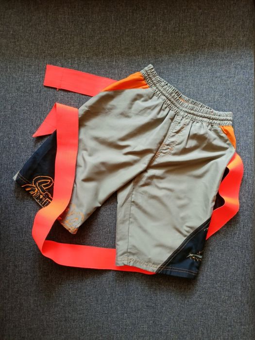 Szare chłopięce spodenki sportowe