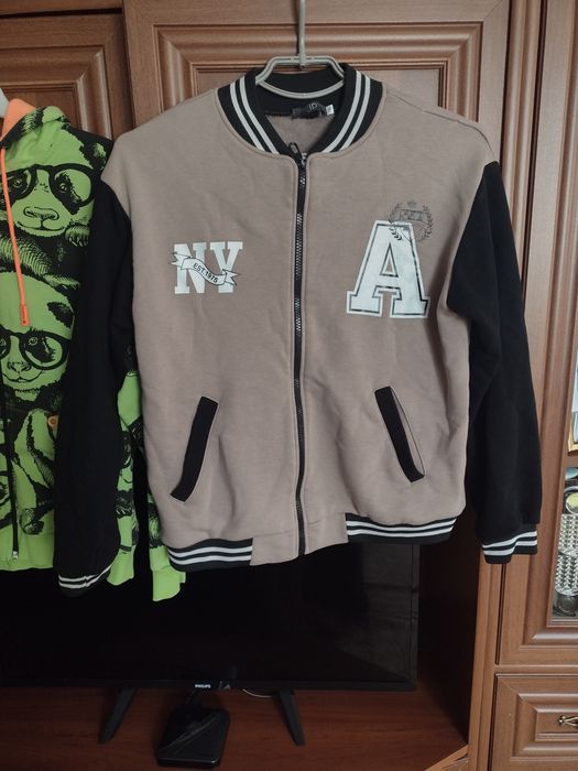 Дві кофти 152 розмір