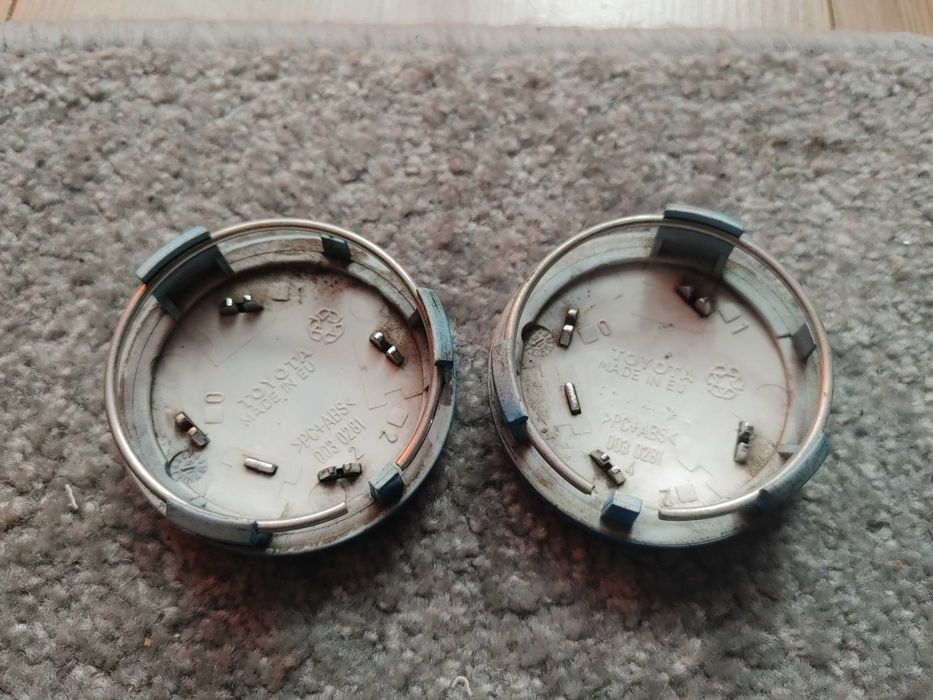 Dekielki alufelgi Toyota 57mm x 53mm oryginal na sztuki