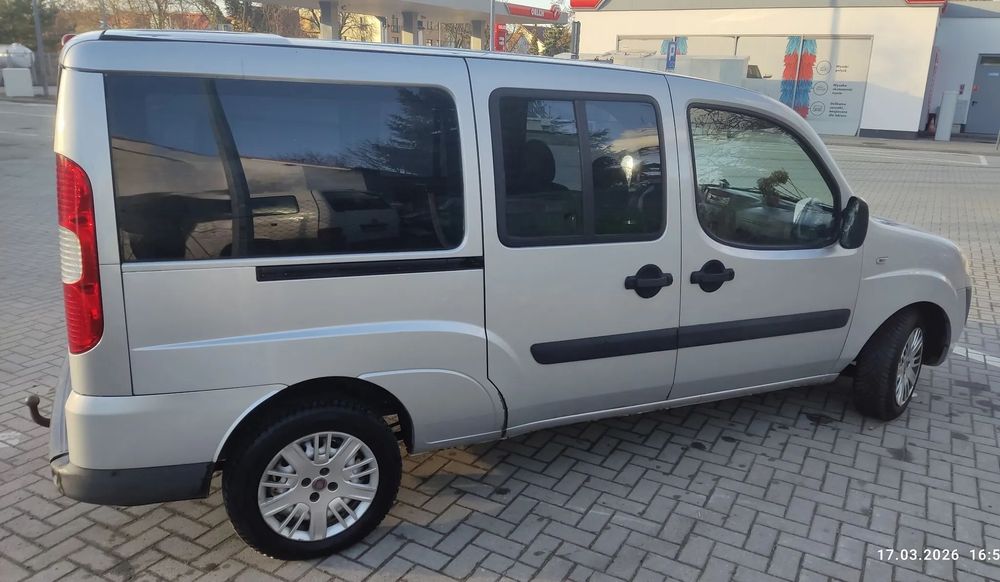 Fiat Doblo Doblo Maxi , wersja przedłużona, wakacyjnie jako camper, mały przebieg