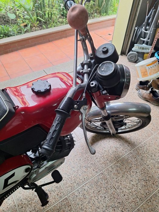 Motorizada antiga Sachs V5