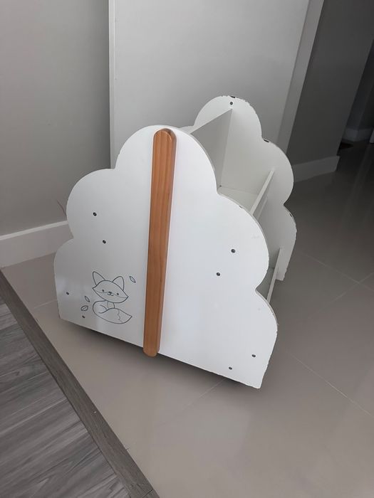 Mini Biblioteca Infantil com Rodas