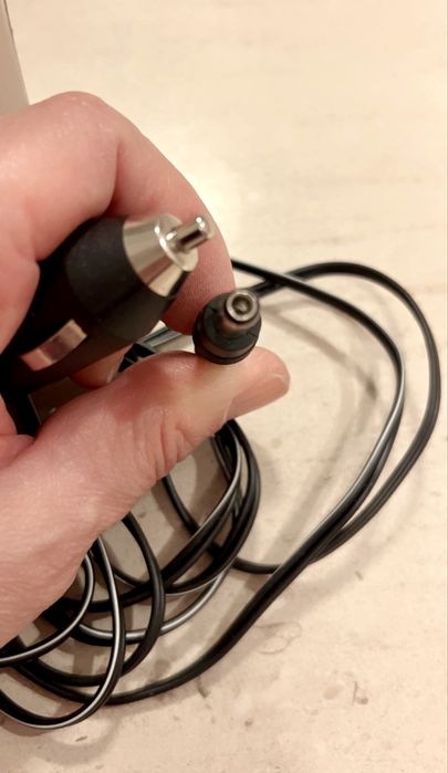 Carregador e isqueiro para telemovel