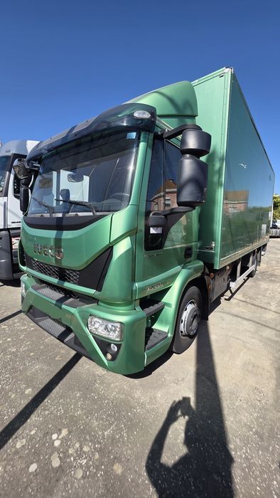 Iveco Eurocargo 140220 de 2018 Plataforma Rectráctil