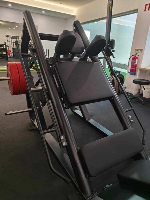 Prensa Jaca + Hack Squat  (Fitness Tech)