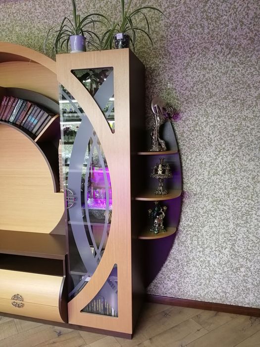 Стінка для кімнати