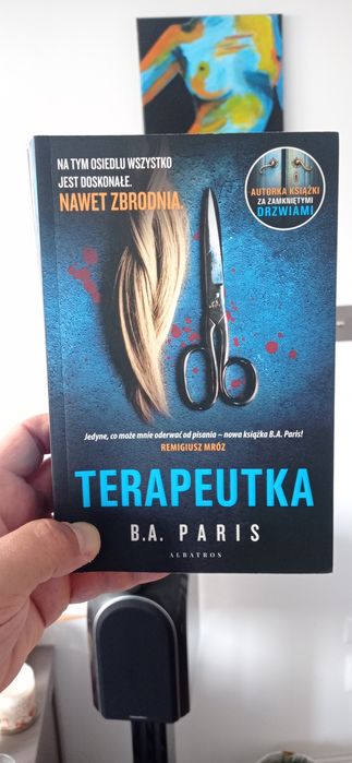 Książka B.A. Paris TERAPEUTKA w idealnym stanie