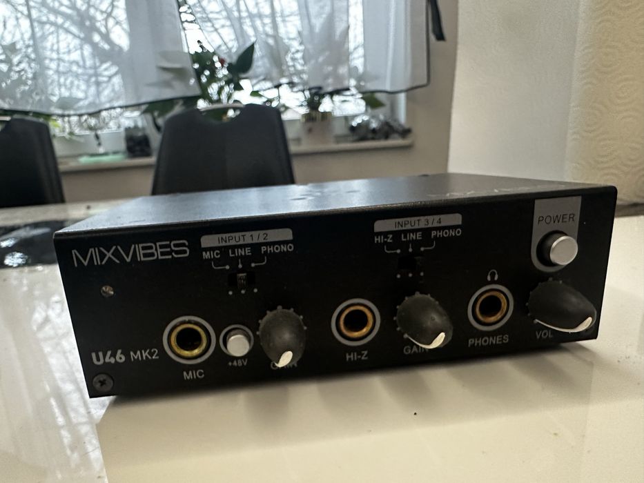 Interfejs karta dzwiękowa Mixvibes U46 mk2 jak serato sl4