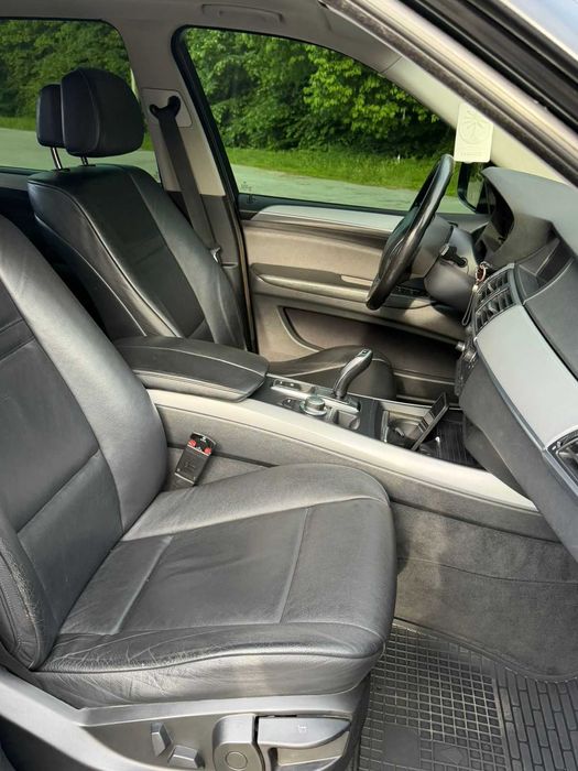 Продам BMW X5 E70