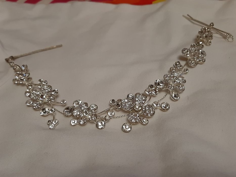 Веточка, украшения в голову на свадьбу