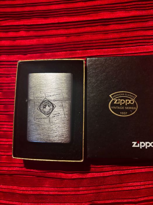 Isqueiro Zippo de coleção