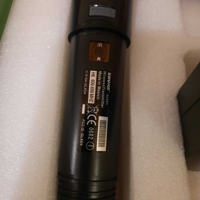 Бездротова мікрофонна система  GLXD4 Shure Beta Sm58 на 2 мікрофони