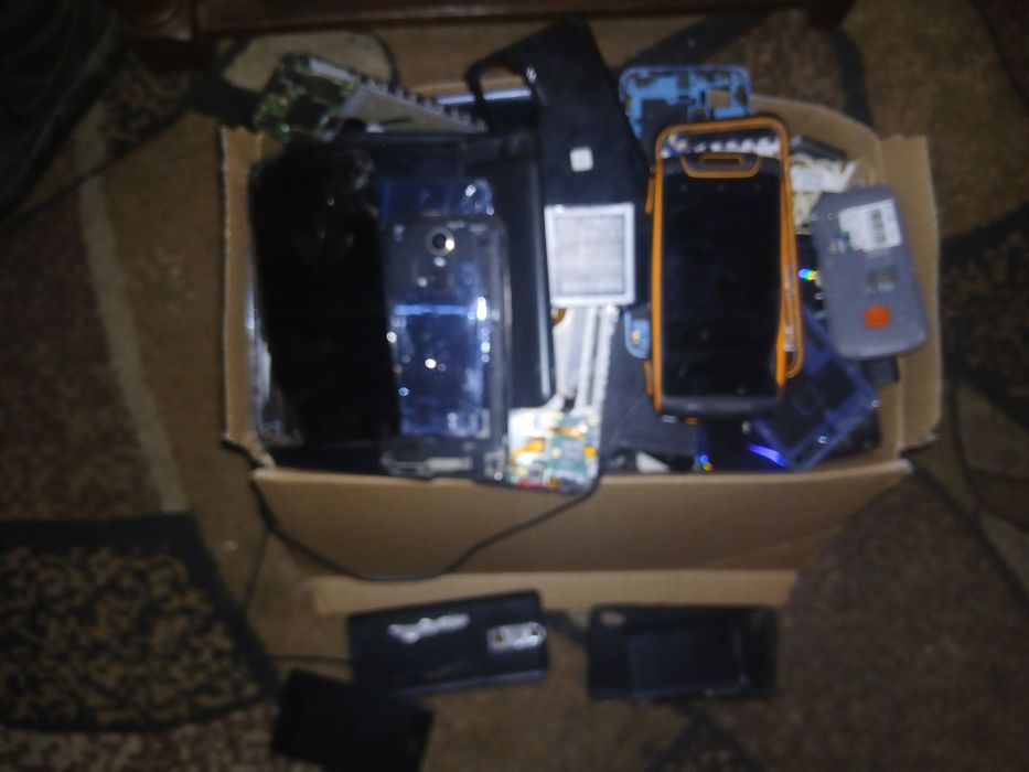 Mix części oraz telefonów