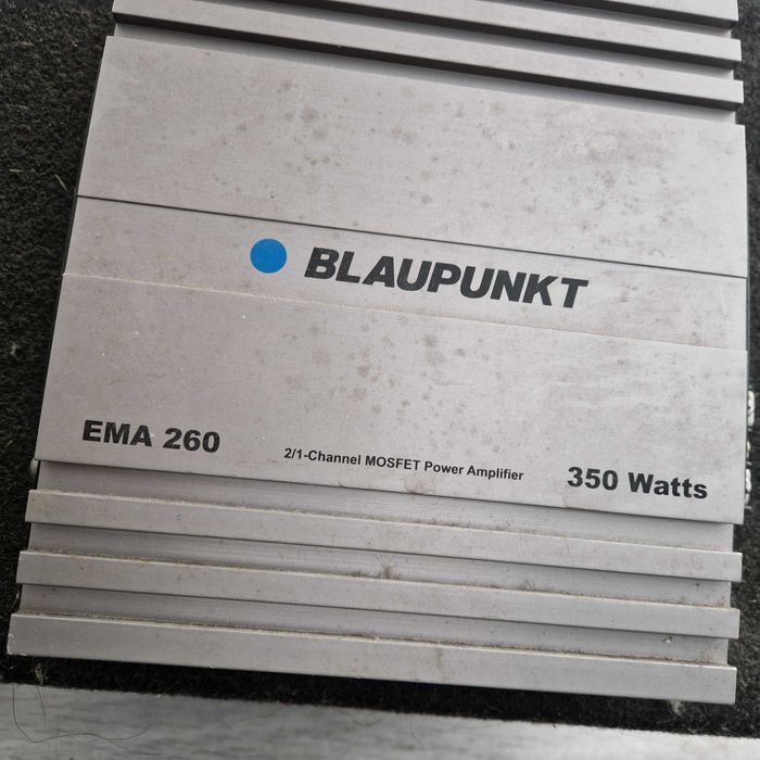 Subwoofer Blaupunkt EMB 1200A com Amplificador EMA260