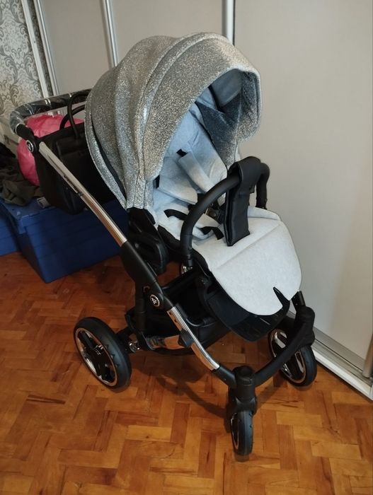 Продам коляску Junama super star