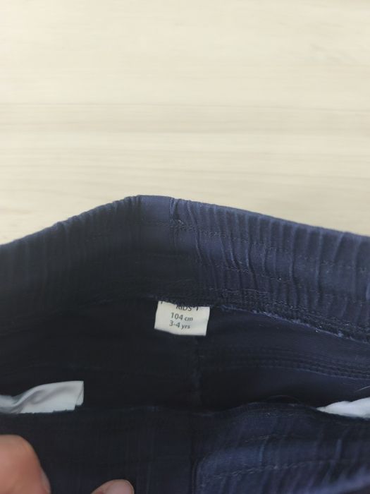Spodnie granatowe dla chłopca eleganckie joggery 104